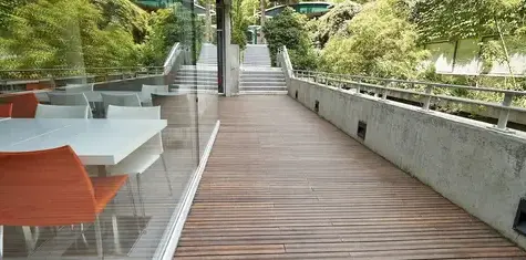 pose et rénovation parquet massif à Pont-l'Abbé - image 3