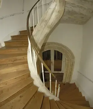 rénovation d'escaliers en bois à Brest - image 3