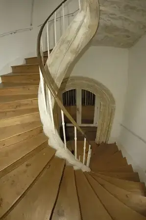 rénovation d'escaliers en bois à Landerneau - image 2